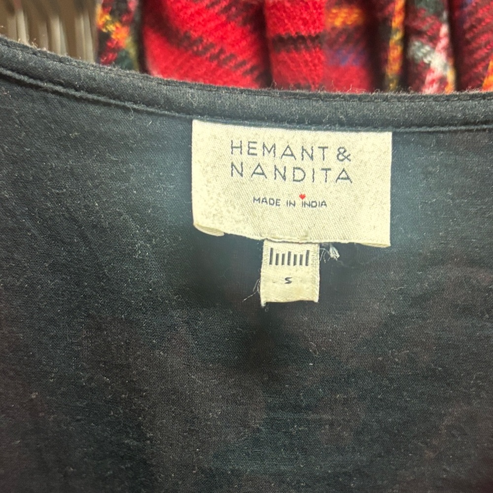 Hemant & Nandita Elegant Black Garment